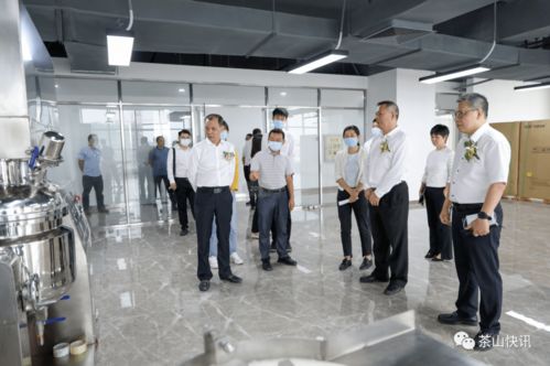 茶園商城開業(yè) 直播基地啟動(dòng),打響 茶山制造 品牌